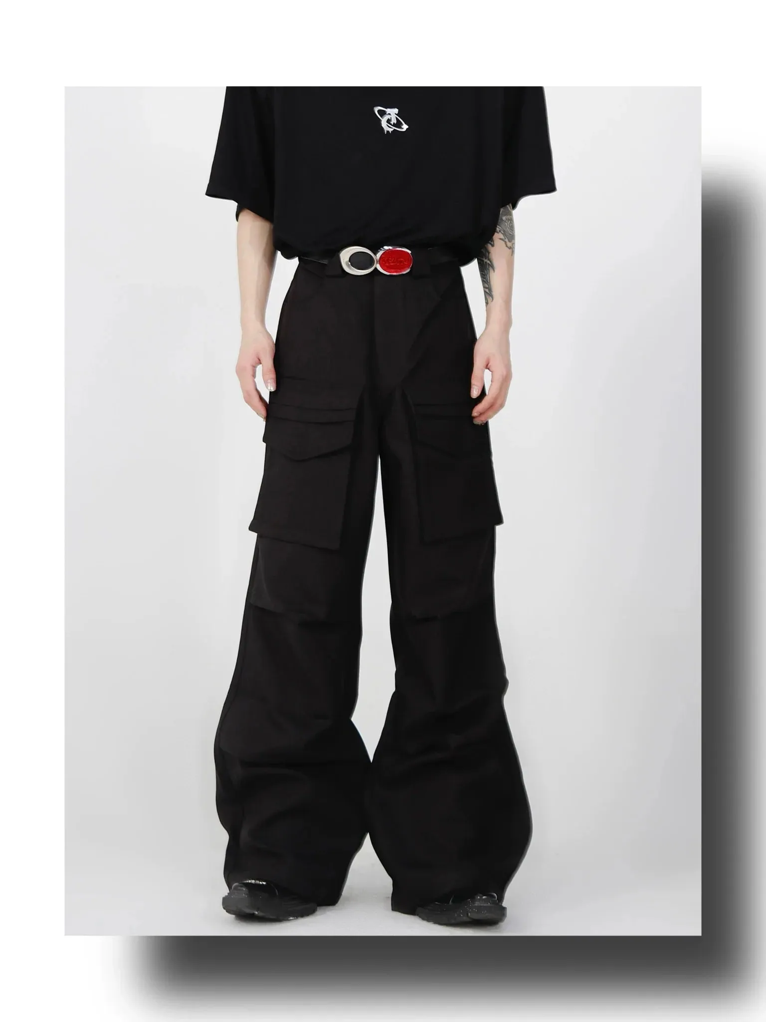 Loose Straight Cargo Pants with Multi Large Pockets and Pleated