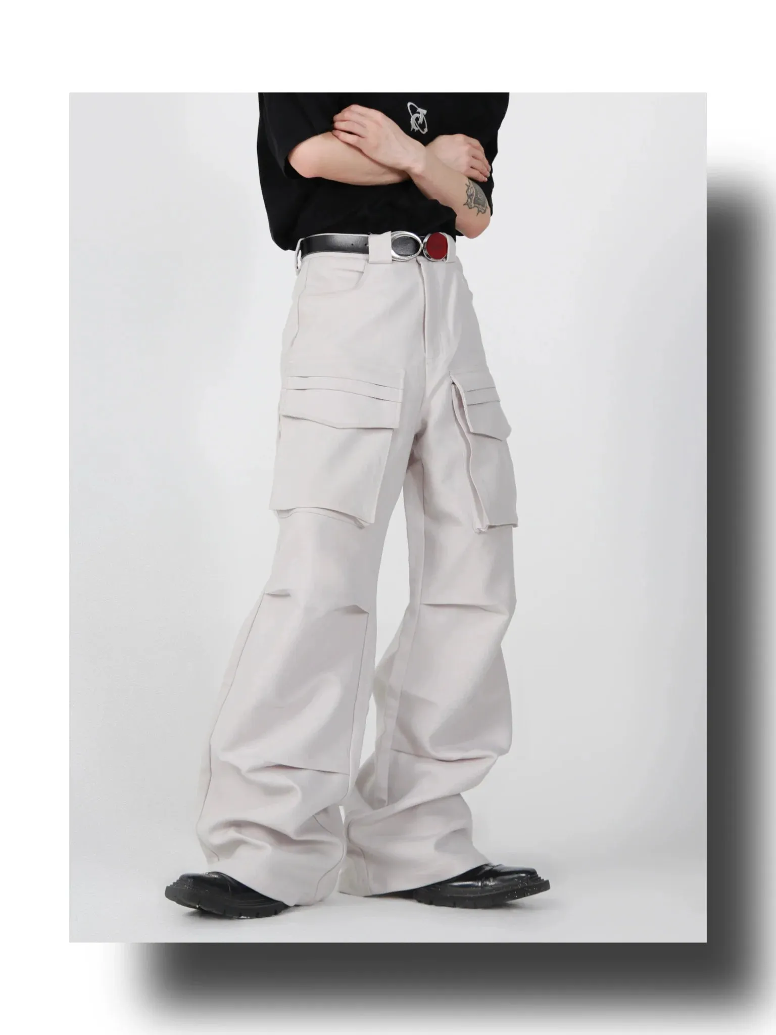 Loose Straight Cargo Pants with Multi Large Pockets and Pleated