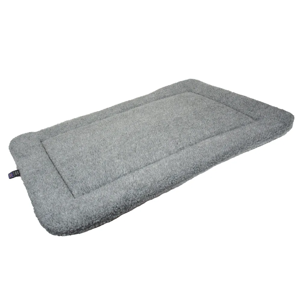 P&L Country Dog Sherpa Fleece Rectangular Cushion Pad Dog Beds.