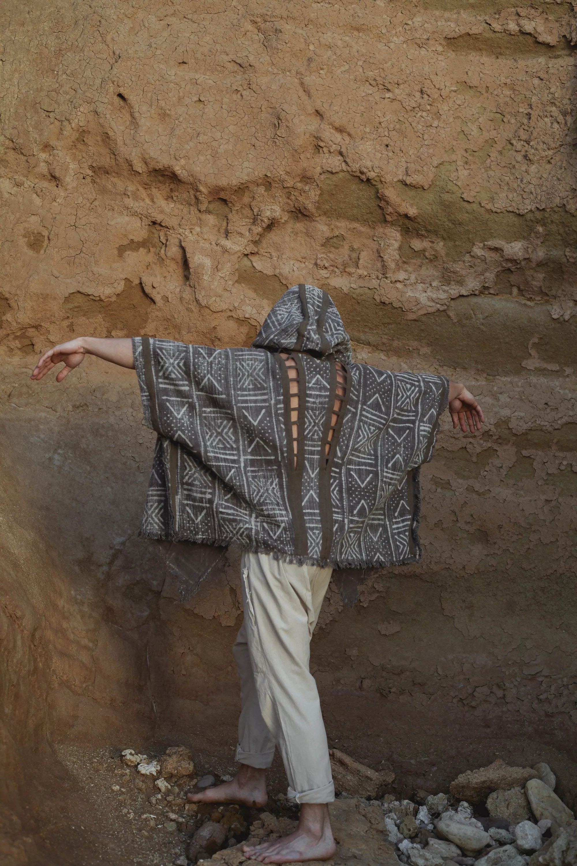 WIZARD Mens Hooded Kimono Vest Grey Tribal Pattern Alchemist Sorcerer Ritual Ceremony Gypsy Festival Magic Alchemy Primitive Boho AJJAYA